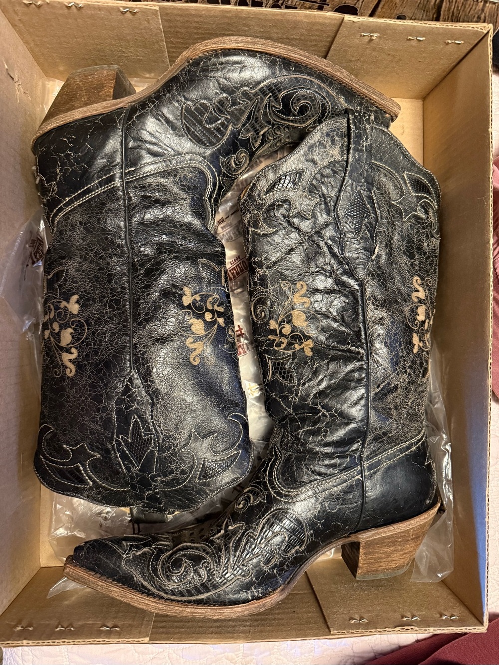 Women's Black Embroidered Heeled Cowboy Boots